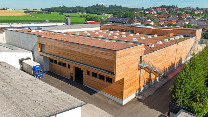 Finales Ergebnis der Produktionshalle von Wallstabe & Schneider, geplant und im Bau begleitet durch die KOCH Gruppe