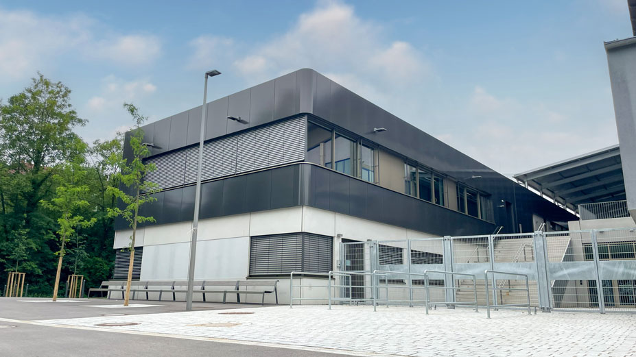 Finaler Stand der Geschäftsstelle der Straubing Tigers, KOCH Gruppe